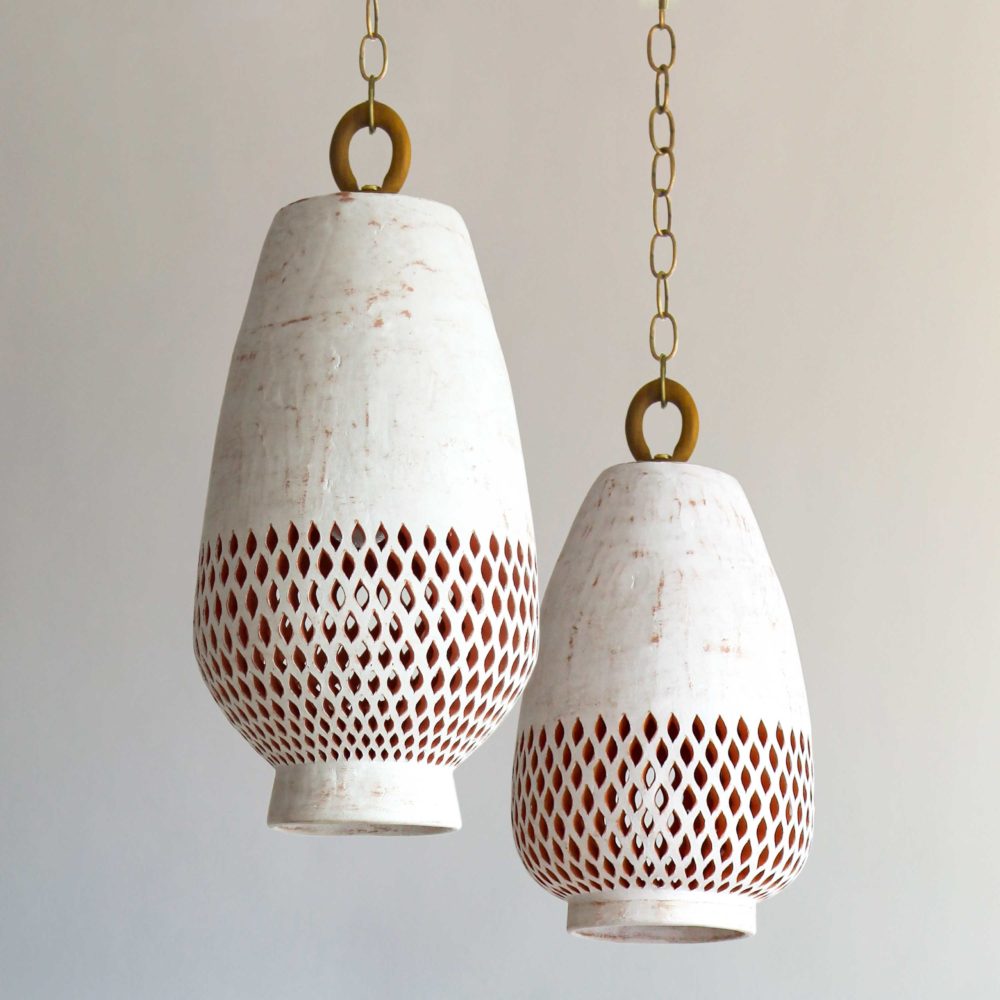 White ceramic pendant lights perfect for entryway lighting