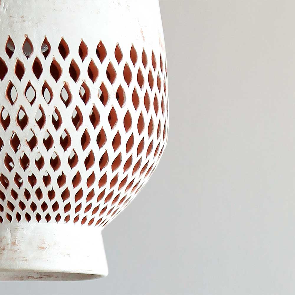 White ceramic pendant lights perfect for living room lighting