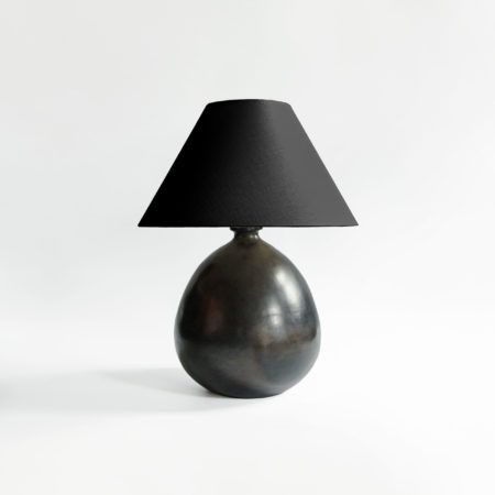 <a href="https://www.lavivahome.com/shop/lighting/barro-burnido-table-lamps/">Barro Bruñido Collection</a><br /><span style="font-size:9pt;" > Barro Negro Lamp</span>