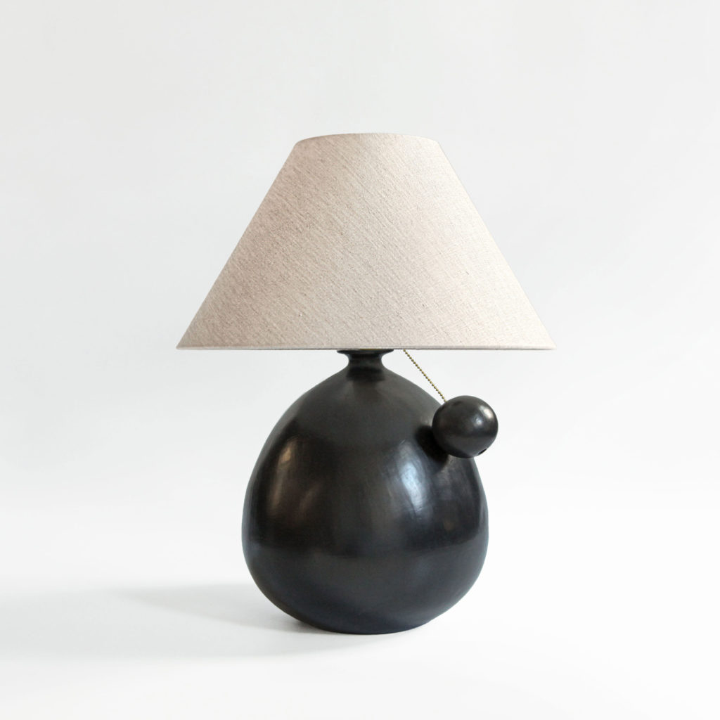 Barro Negro Lamp with Ball Pull