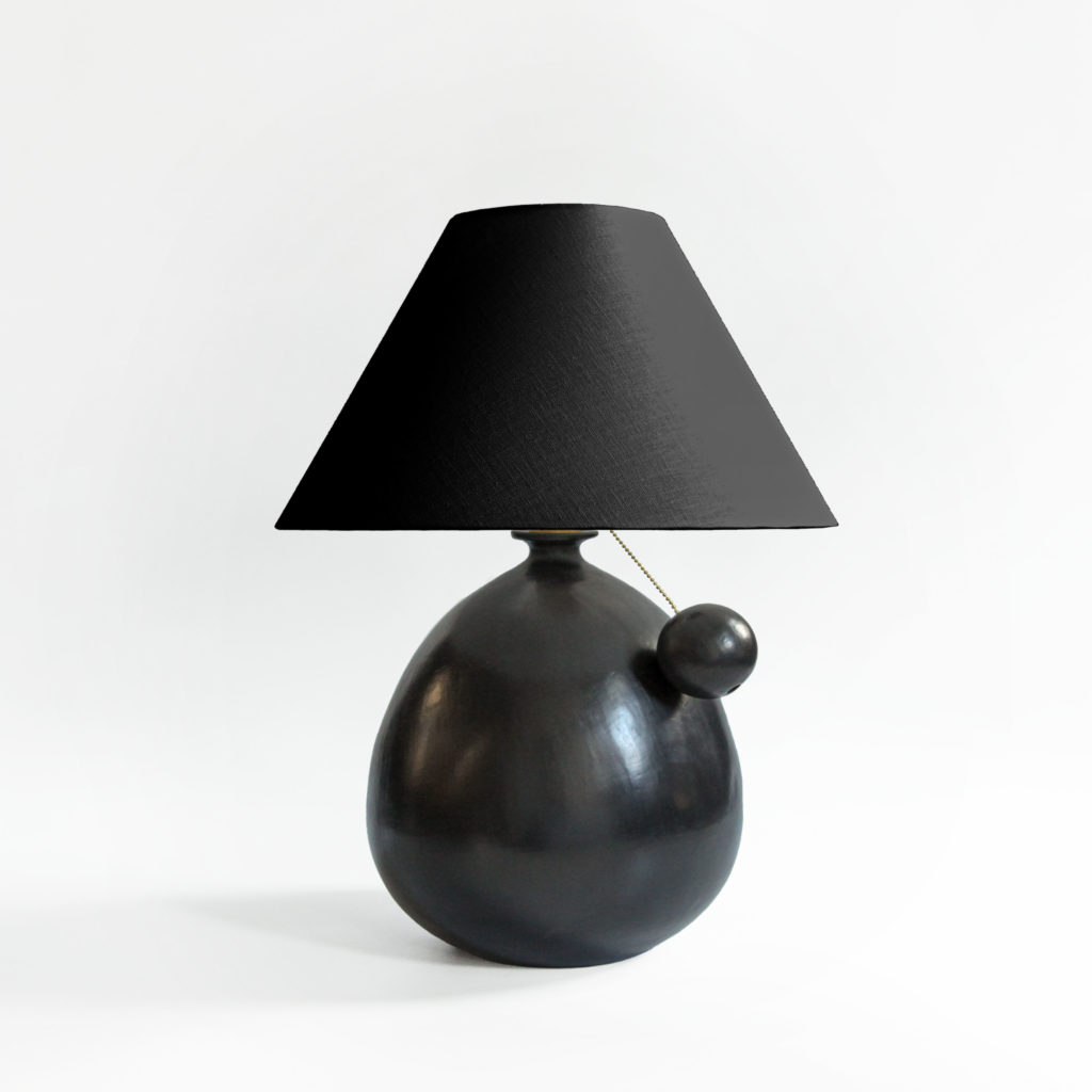 Barro Negro Lamp with Ball Pull
