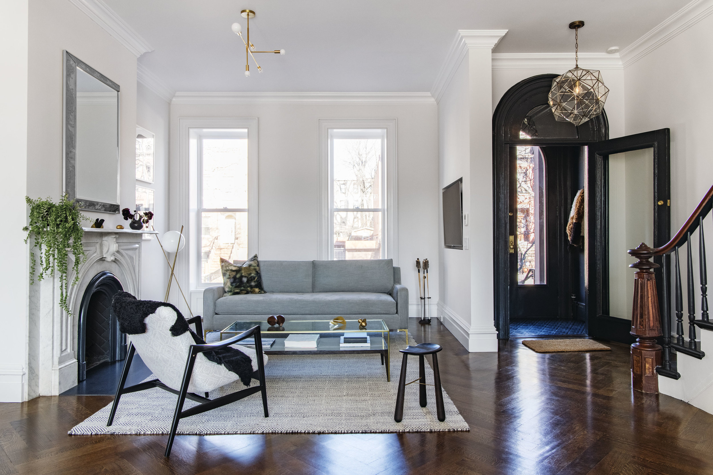 elizabeth roberts interior design, featuring l'aviva homes granada lighting collection, rombus pendant in a carroll gardens townhome.