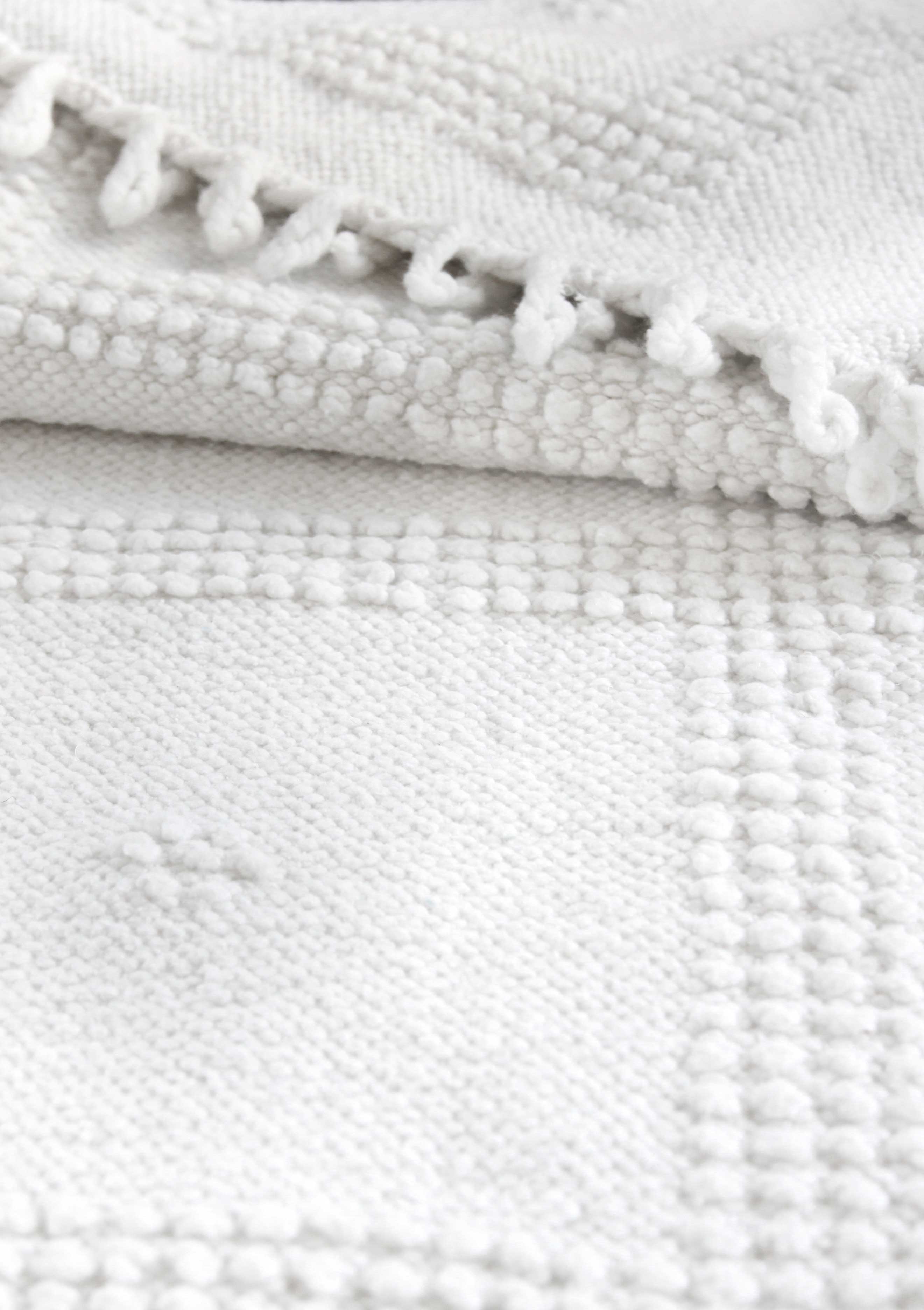 Temoayan, persiano throw blanket, hand knotted, textured, white cotton blankets.