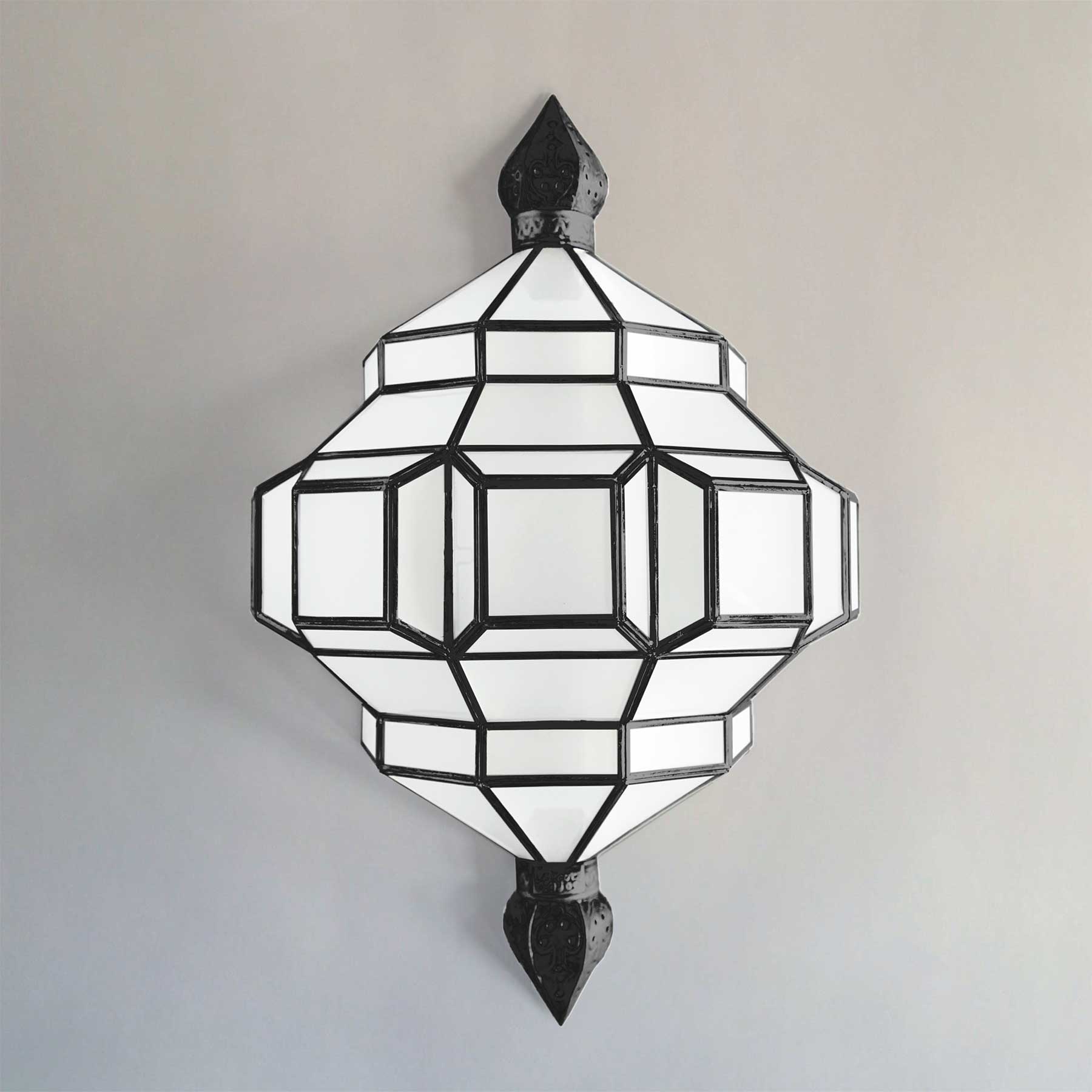 <a href="https://www.lavivahome.com/shop/lighting/granada-lanterns/">Granada Lanterns</a><br /><span style="font-size:9pt;" > Alhambra Sconce</span>