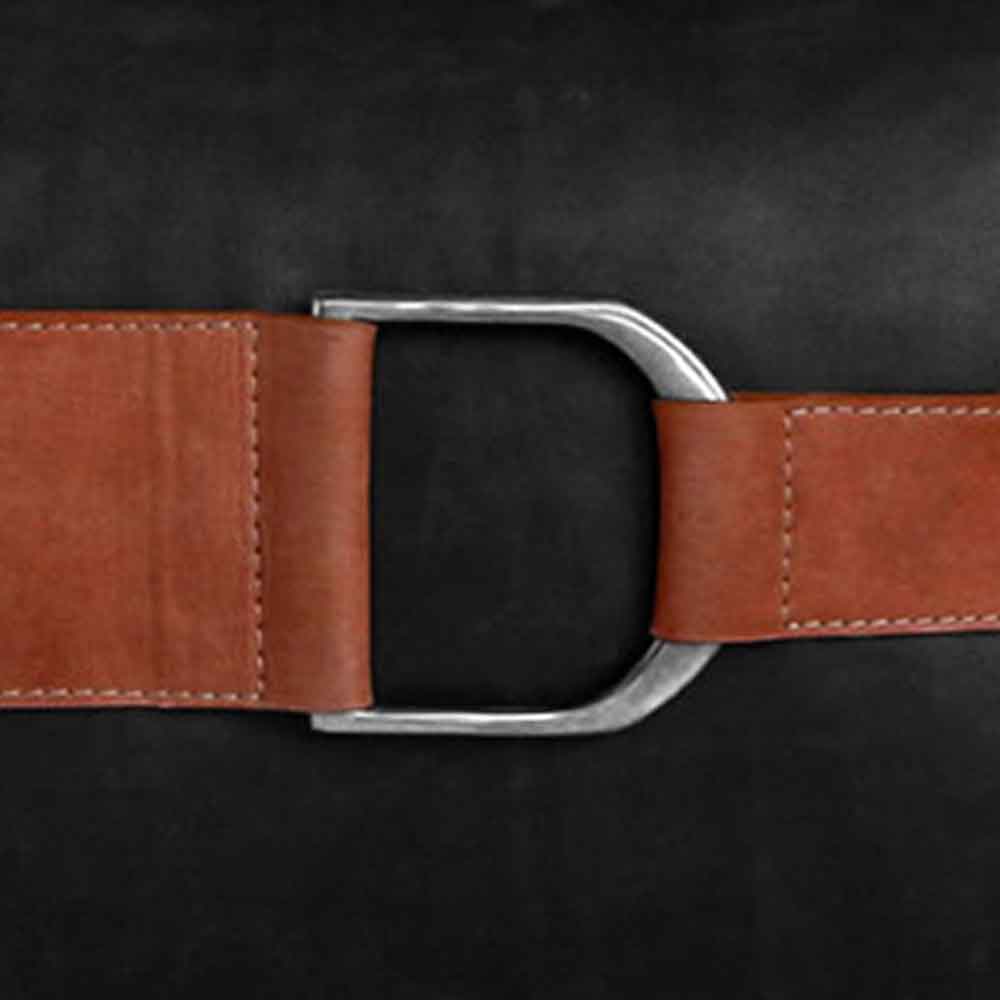 Talabartero-pouf_leather-detail_negro_2tone_pewter