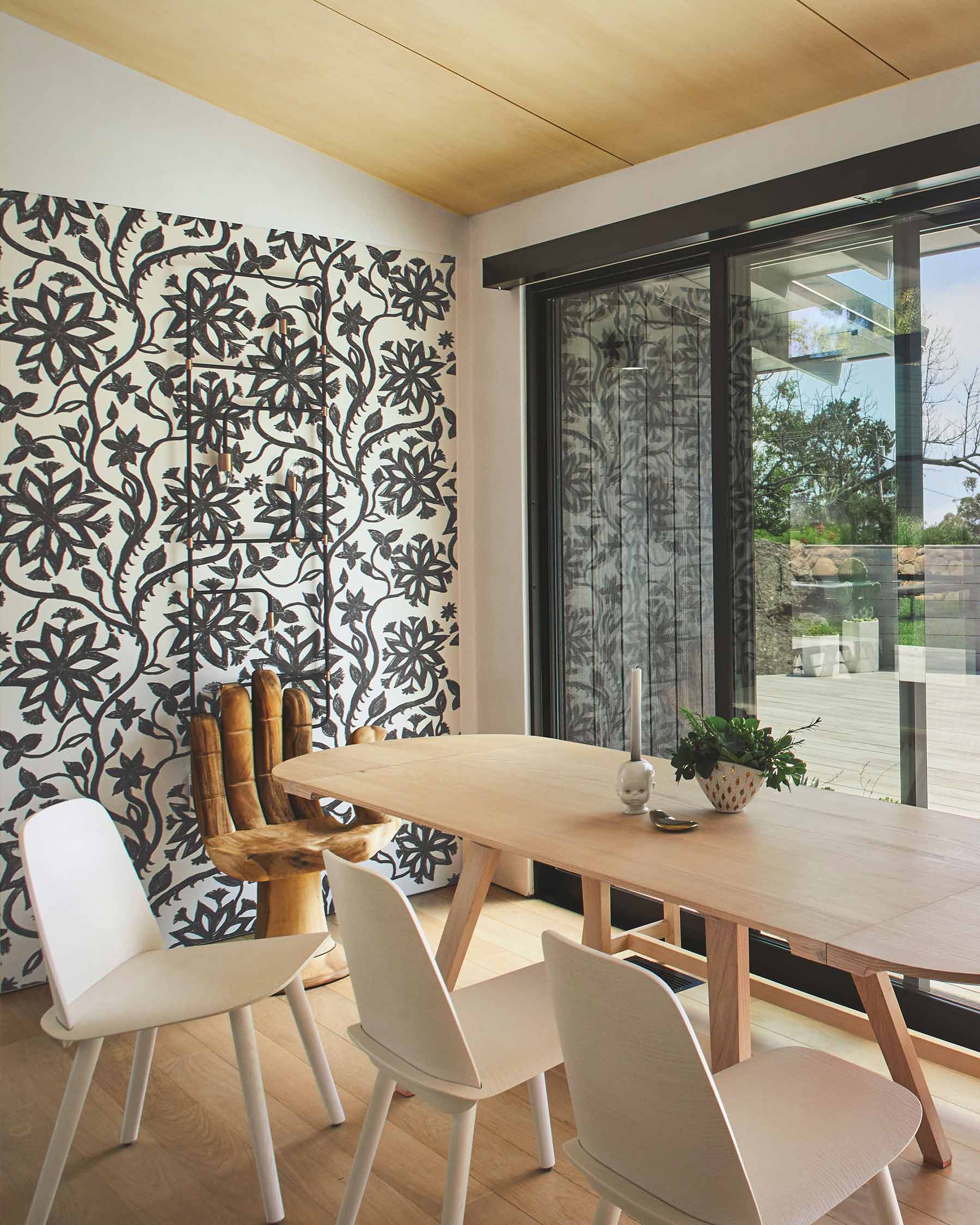 Khovar flower wallpaper, modern, graphic large scale repeat wallpaper in a kitchen designed by House of Honey