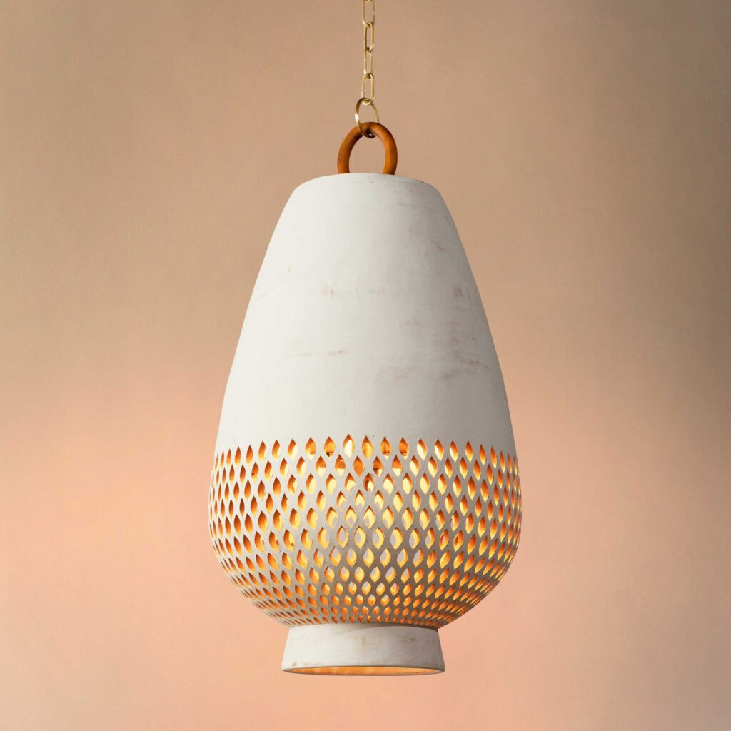 Diamantes Pendant, Size D hover