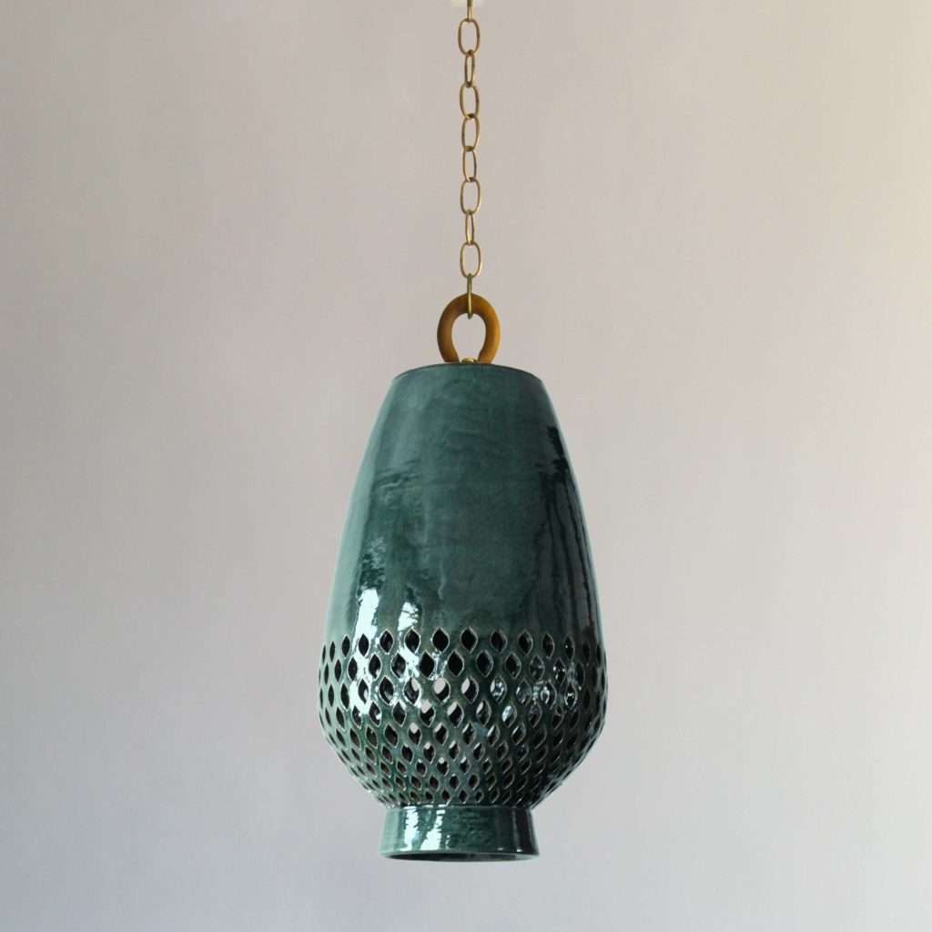 Diamantes Pendant, Size B