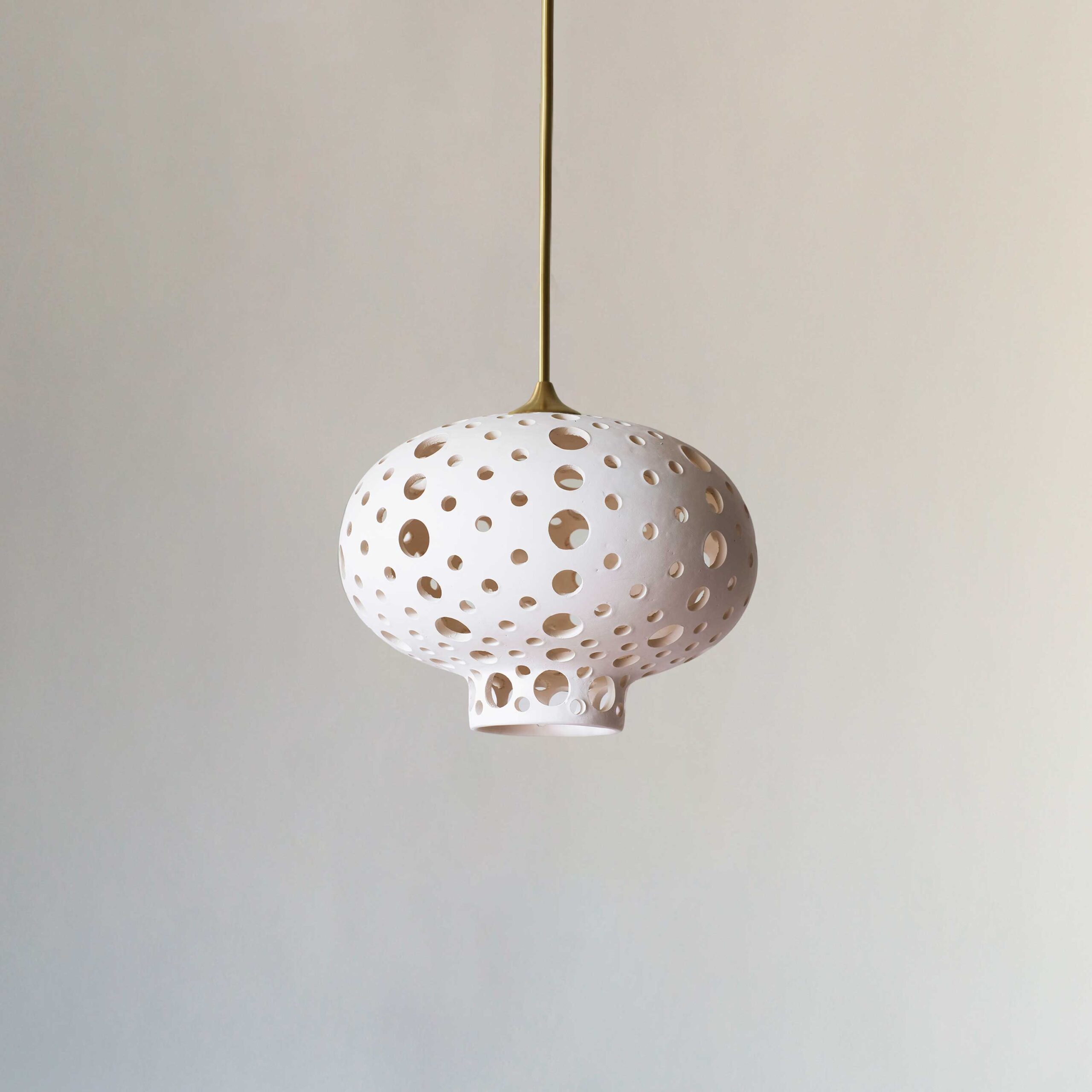 <a href="https://www.lavivahome.com/shop/lighting/esperanza-collection/">Esperanza Collection </a><br /><span style="font-size:9pt;" >Style C Pendant</span> - Image 5