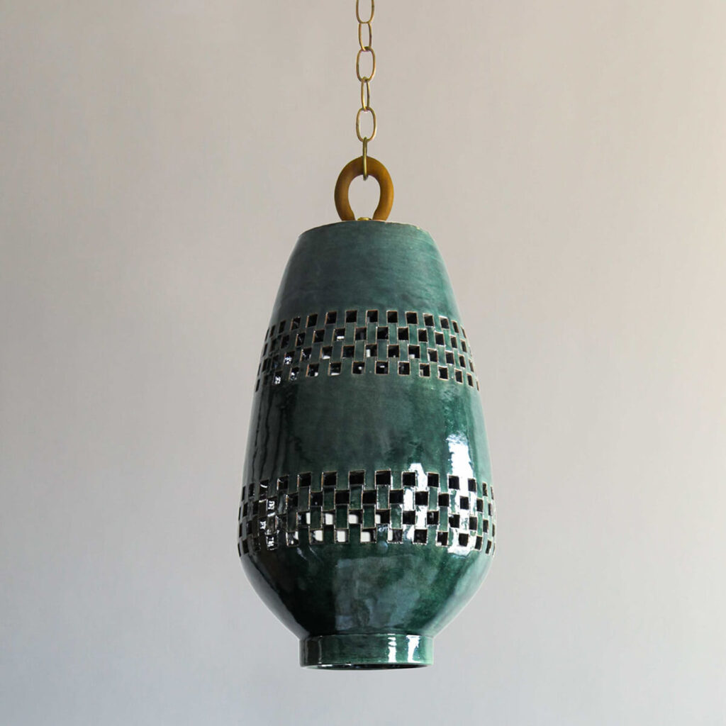 Ajedrez Pendant, Size C