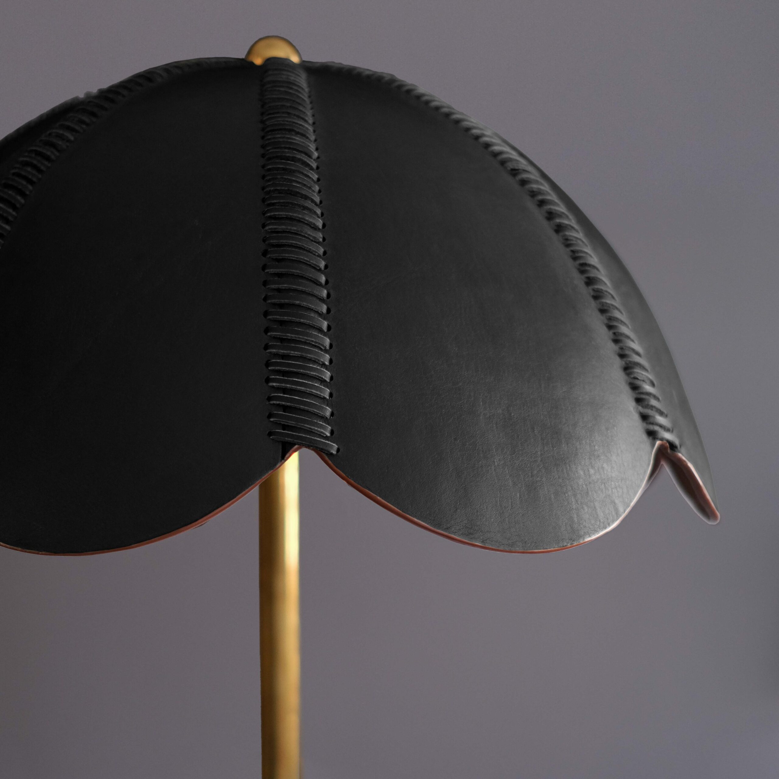 Capa_Table-Lamp_Negro_Detail-Shot