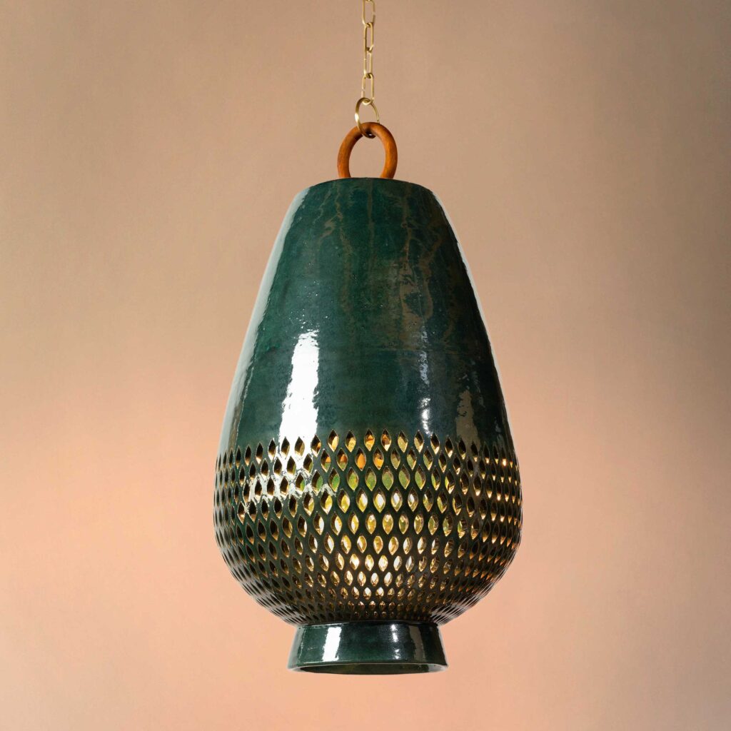 Diamantes Pendant, Size D hover