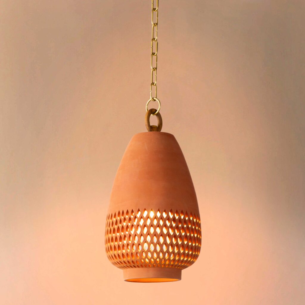 Diamantes Pendant, Size A hover