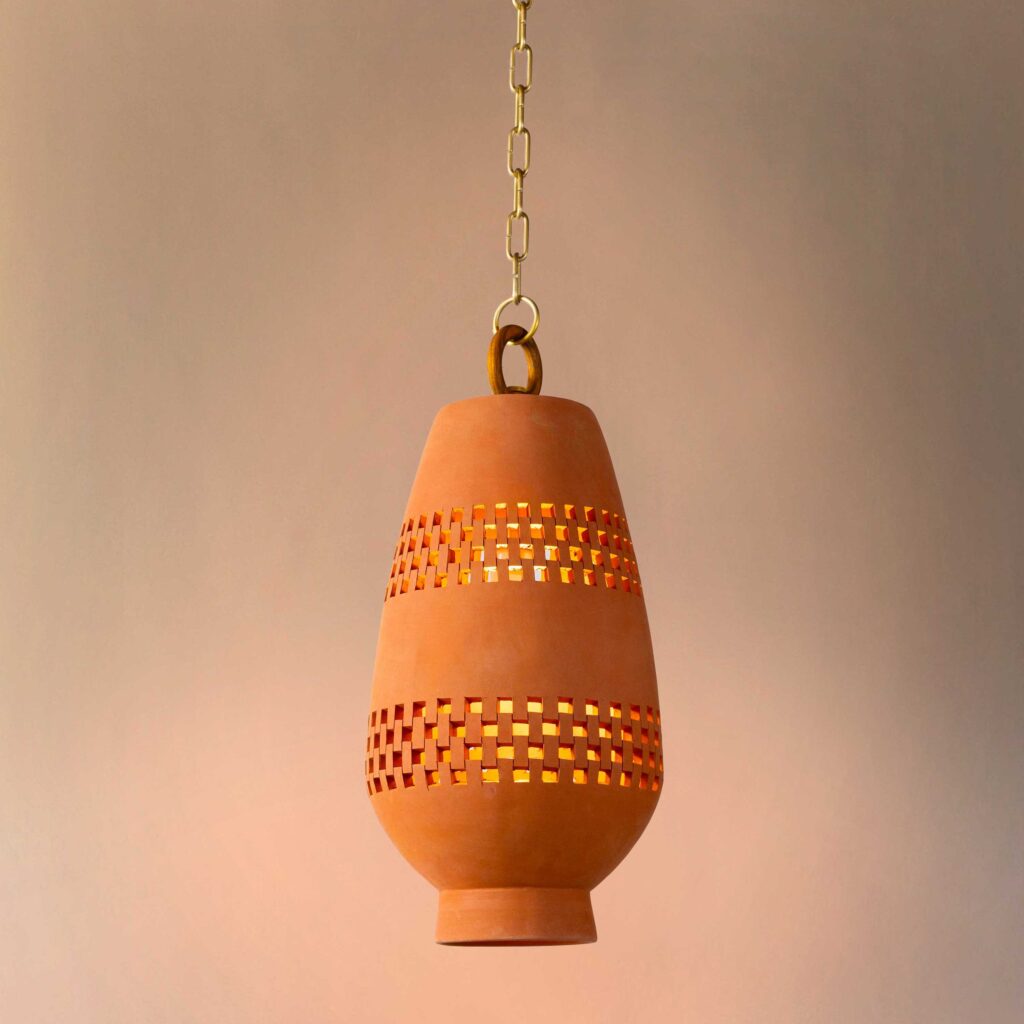Ajedrez Pendant, Size B hover