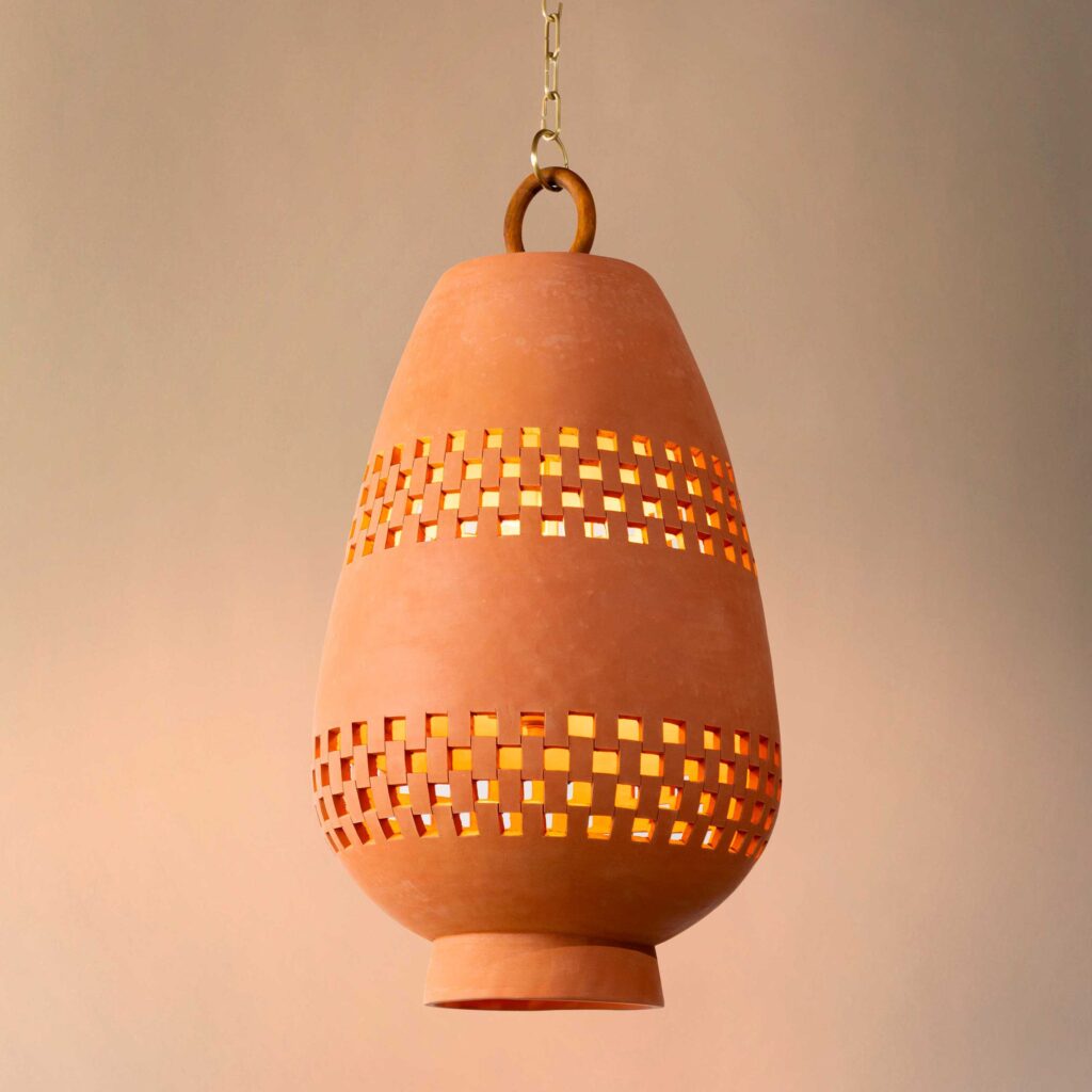 Ajedrez Pendant, Size D hover