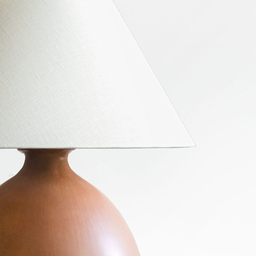 Barro Terra Lamp hover