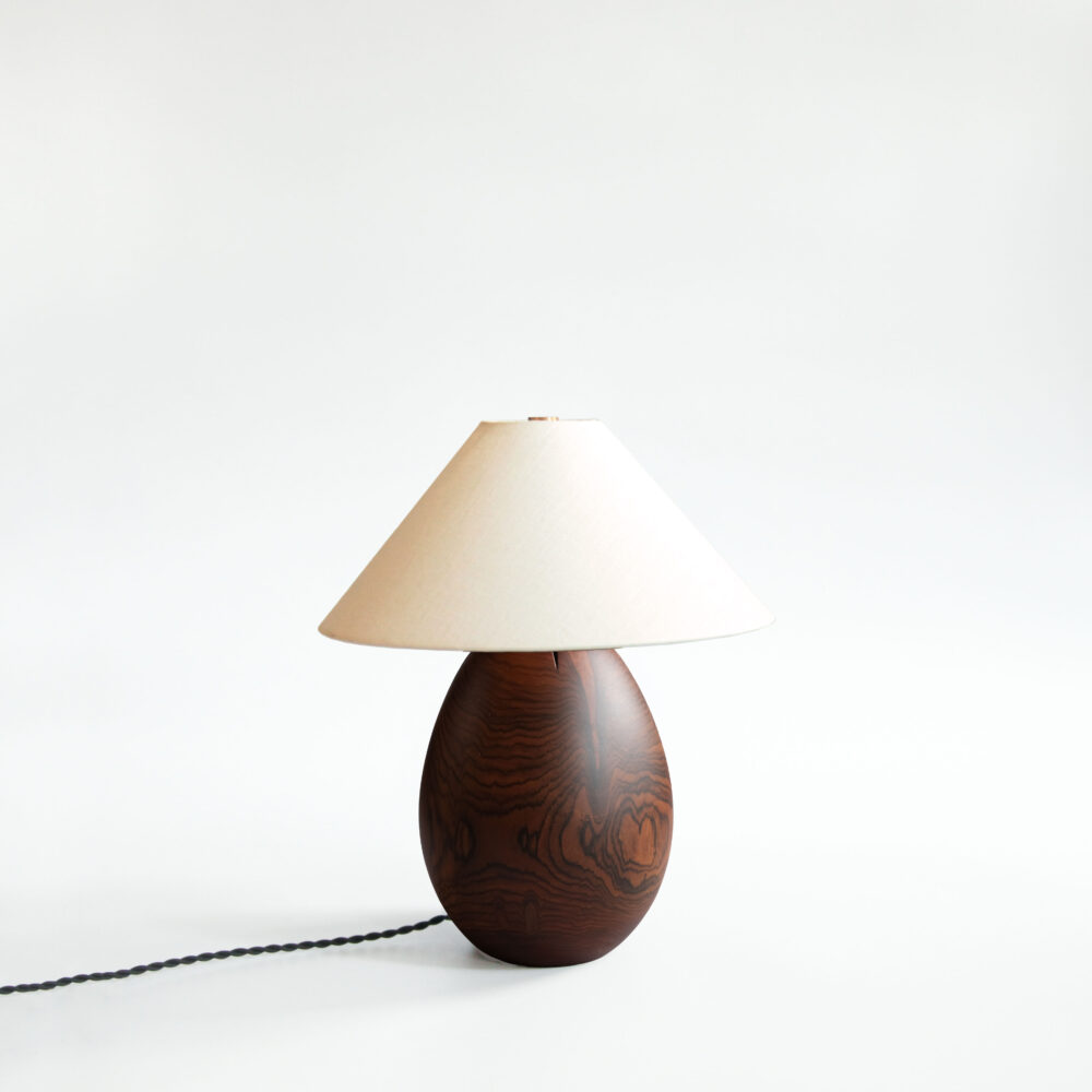 <a href="https://www.lavivahome.com/lighting/arbol-table-lamp-collection/">Árbol Table Lamps</a><br /><span style="font-size:9pt;" > MORADO S10</span> - Image 3