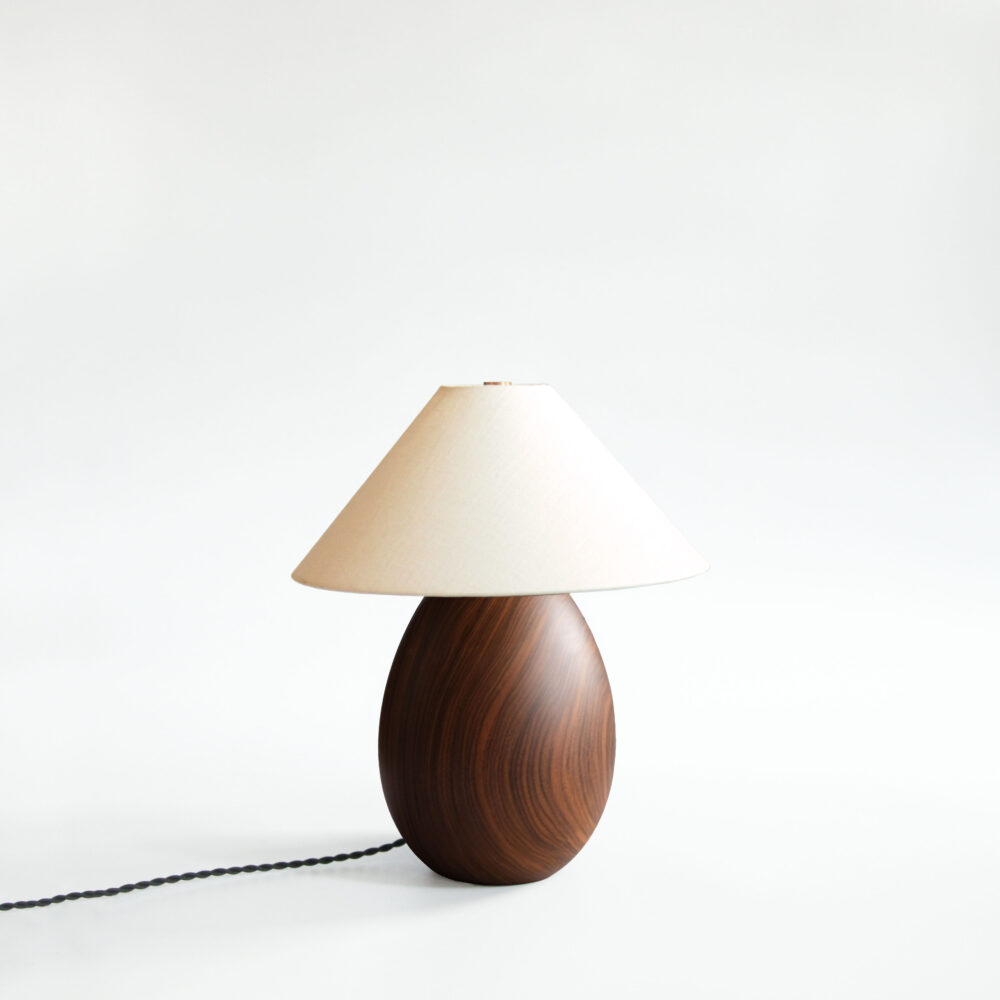 <a href="https://www.lavivahome.com/lighting/arbol-table-lamp-collection/">Árbol Table Lamps</a><br /><span style="font-size:9pt;" > MORADO S2</span> - Image 4