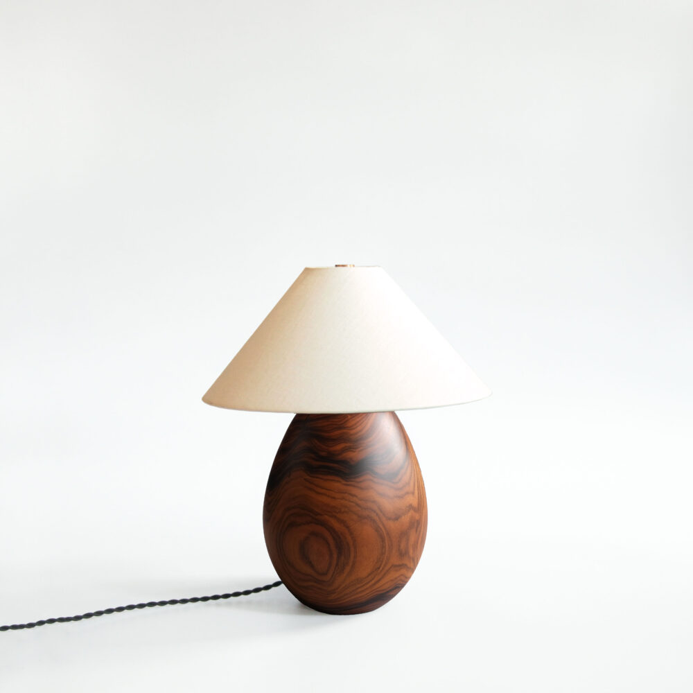 <a href="https://www.lavivahome.com/lighting/arbol-table-lamp-collection/">Árbol Table Lamps</a><br /><span style="font-size:9pt;" > MORADO S5</span> - Image 3