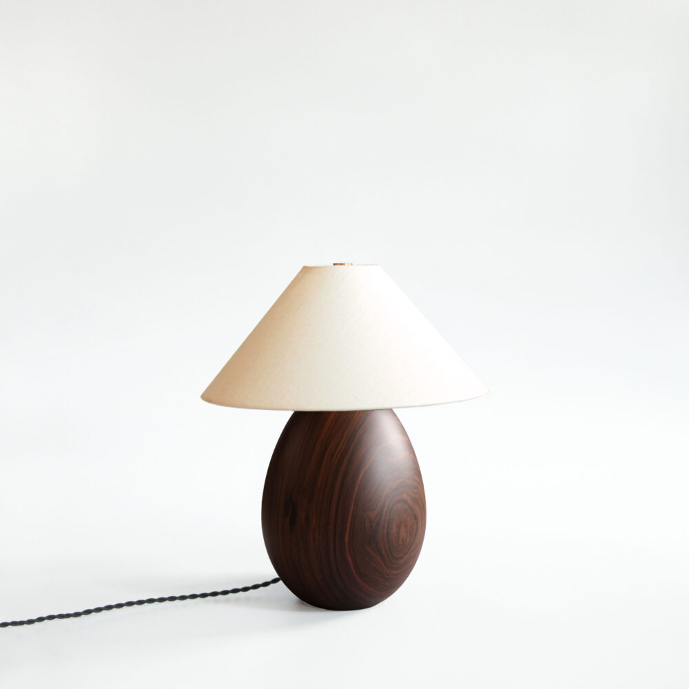 <a href="https://www.lavivahome.com/lighting/arbol-table-lamp-collection/">Árbol Table Lamps</a><br /><span style="font-size:9pt;" > MORADO S6</span> - Image 3