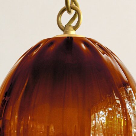 Tobala pendant in cobre glass detail