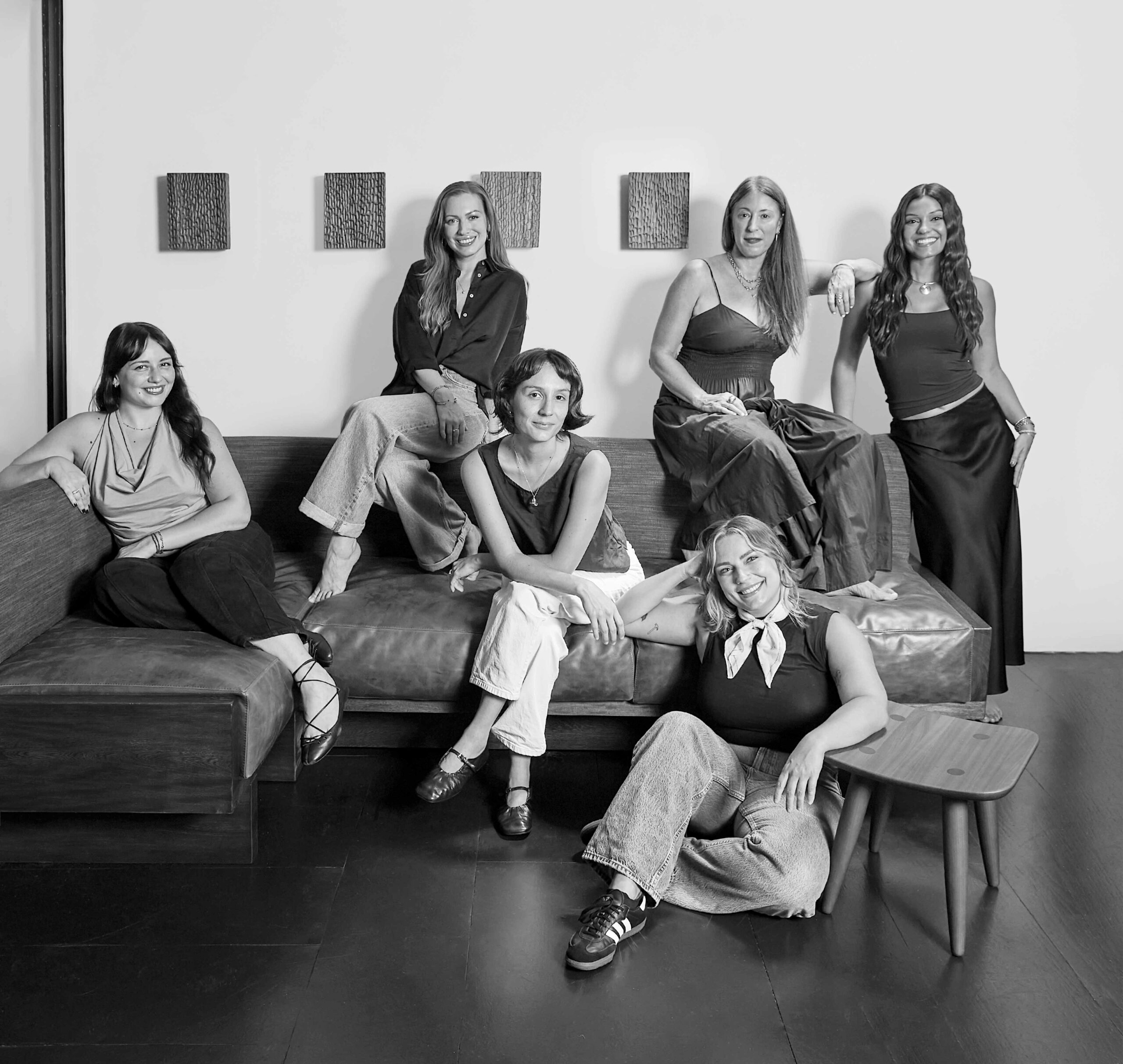 L'Aviva Team Photo: Jess Falconieri, Allyson Threatt-Peters, Fabiola Sánchez, Laura Aviva, Katy McCombs, Sam Abdolahzadeh