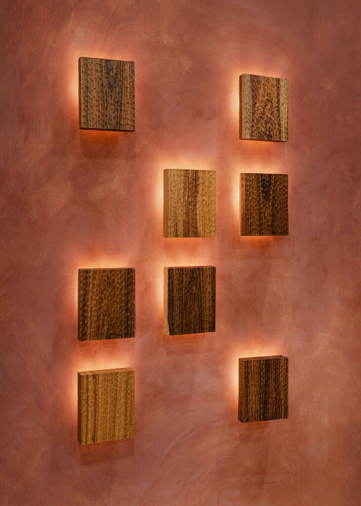 Martillado_Banner_03 wood lighting sconces